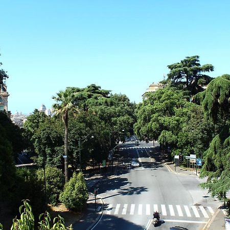 Bed and Breakfast a due passi dal centro Genova Esterno foto