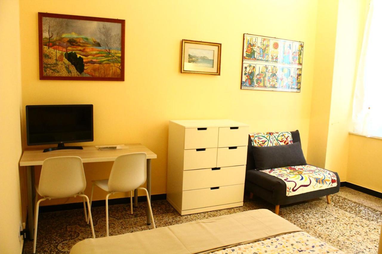Bed and Breakfast a due passi dal centro Genova Esterno foto