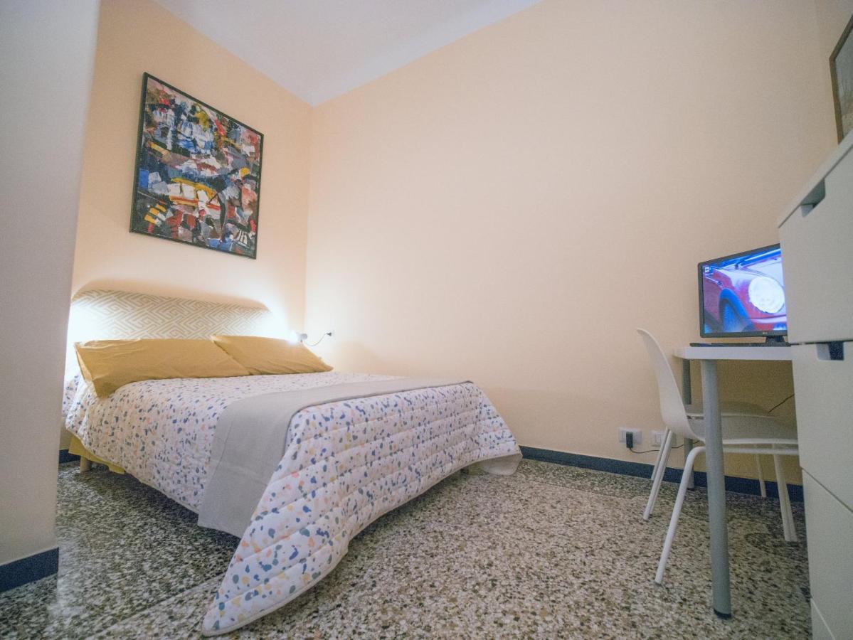 Bed and Breakfast a due passi dal centro Genova Esterno foto