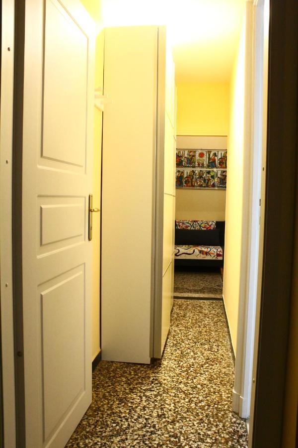 Bed and Breakfast a due passi dal centro Genova Esterno foto