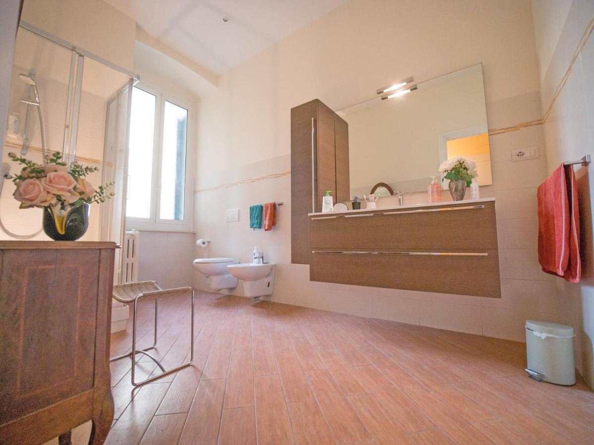 Bed and Breakfast a due passi dal centro Genova Esterno foto