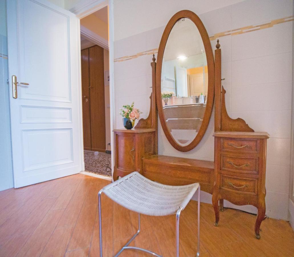 Bed and Breakfast a due passi dal centro Genova Esterno foto