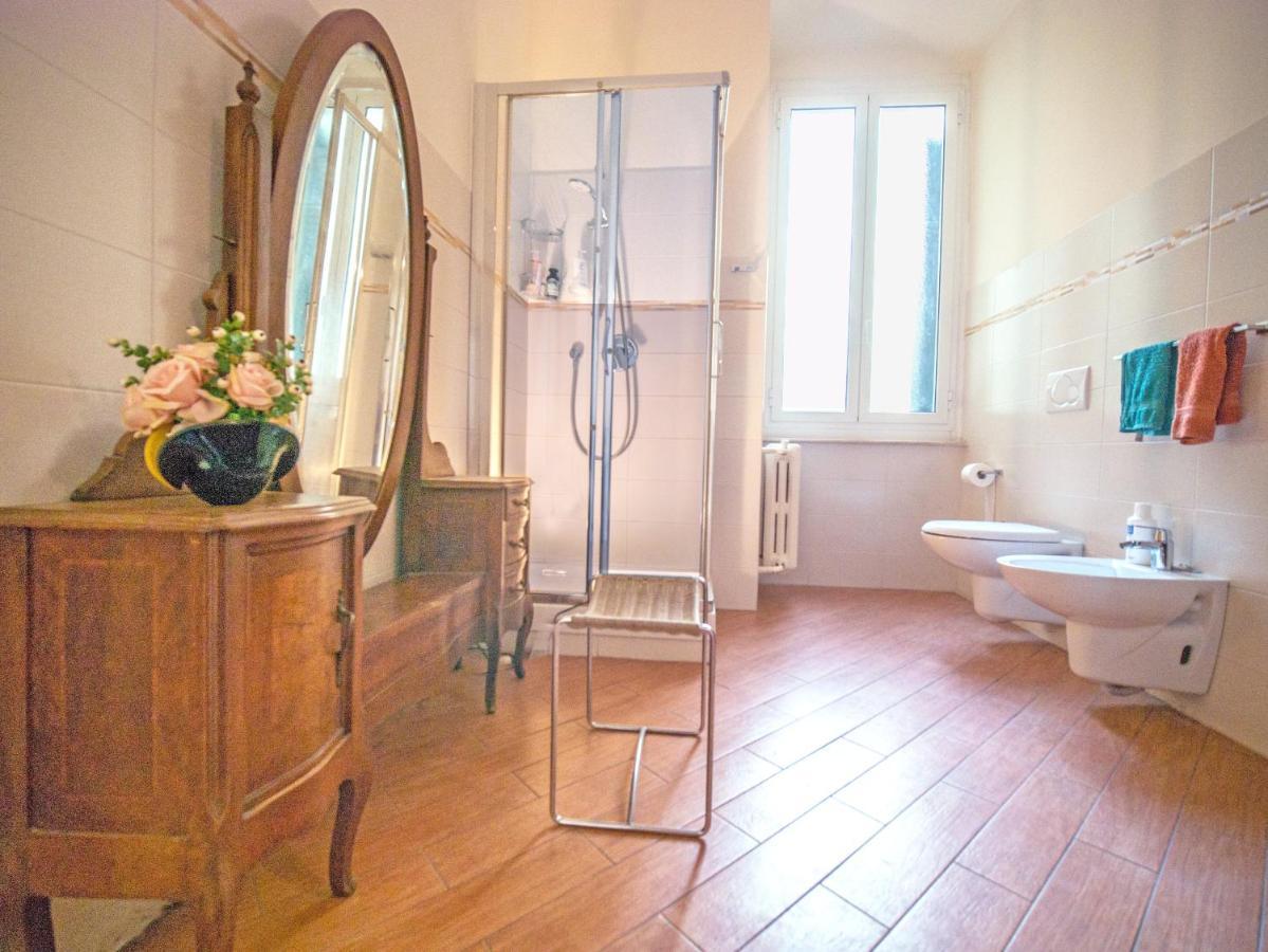 Bed and Breakfast a due passi dal centro Genova Esterno foto